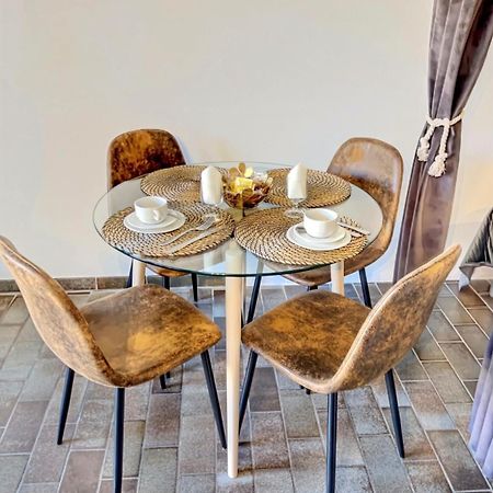 "Les Voiles" Hyeres Apartment Bagian luar foto