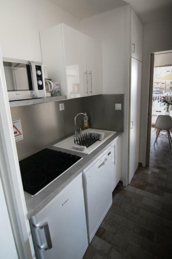 "Les Voiles" Hyeres Apartment Bagian luar foto